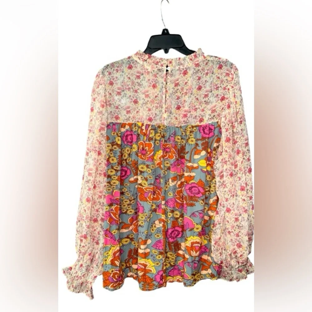 JODIFL Let’s Be Clear Romantic Floral Blouse - Picture 5 of 8